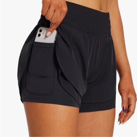 Baleaf Running/workout Short, double layer, size S - Picture 2 of 16